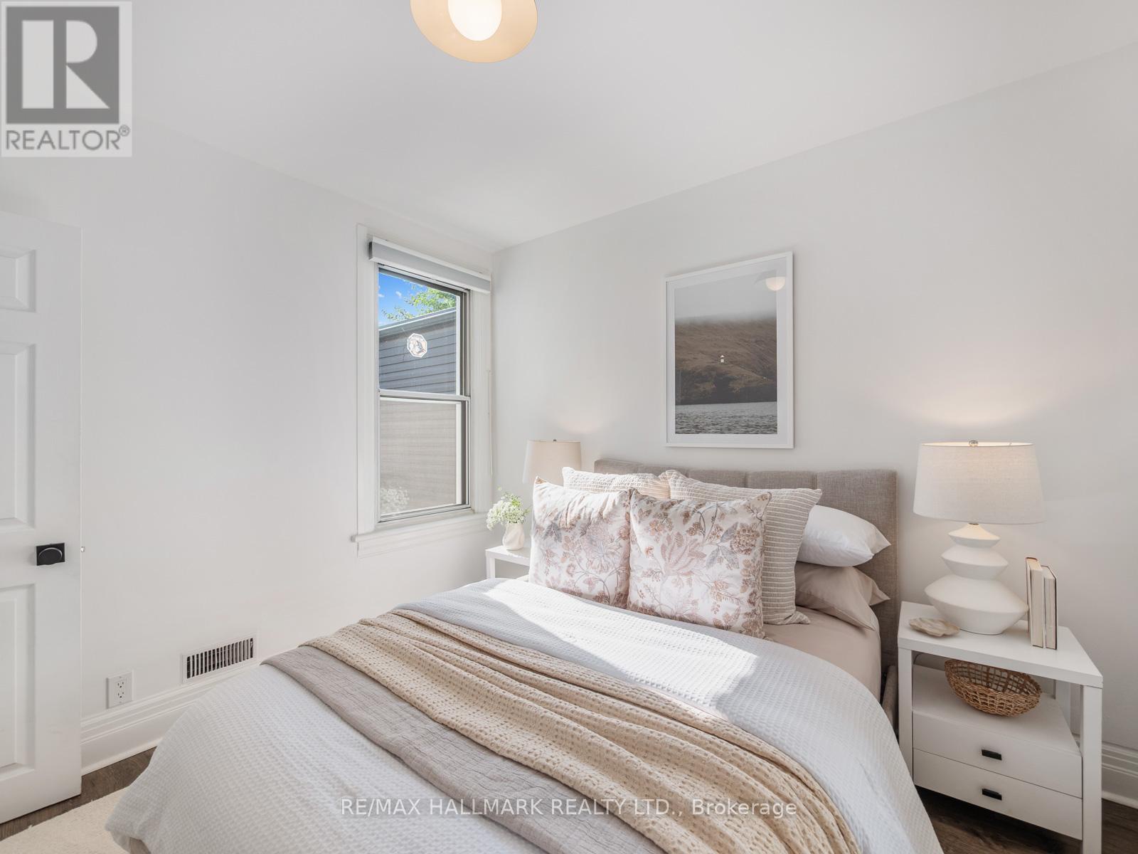 42 Arundel Avenue, Toronto (playter Estates-danforth), Ontario