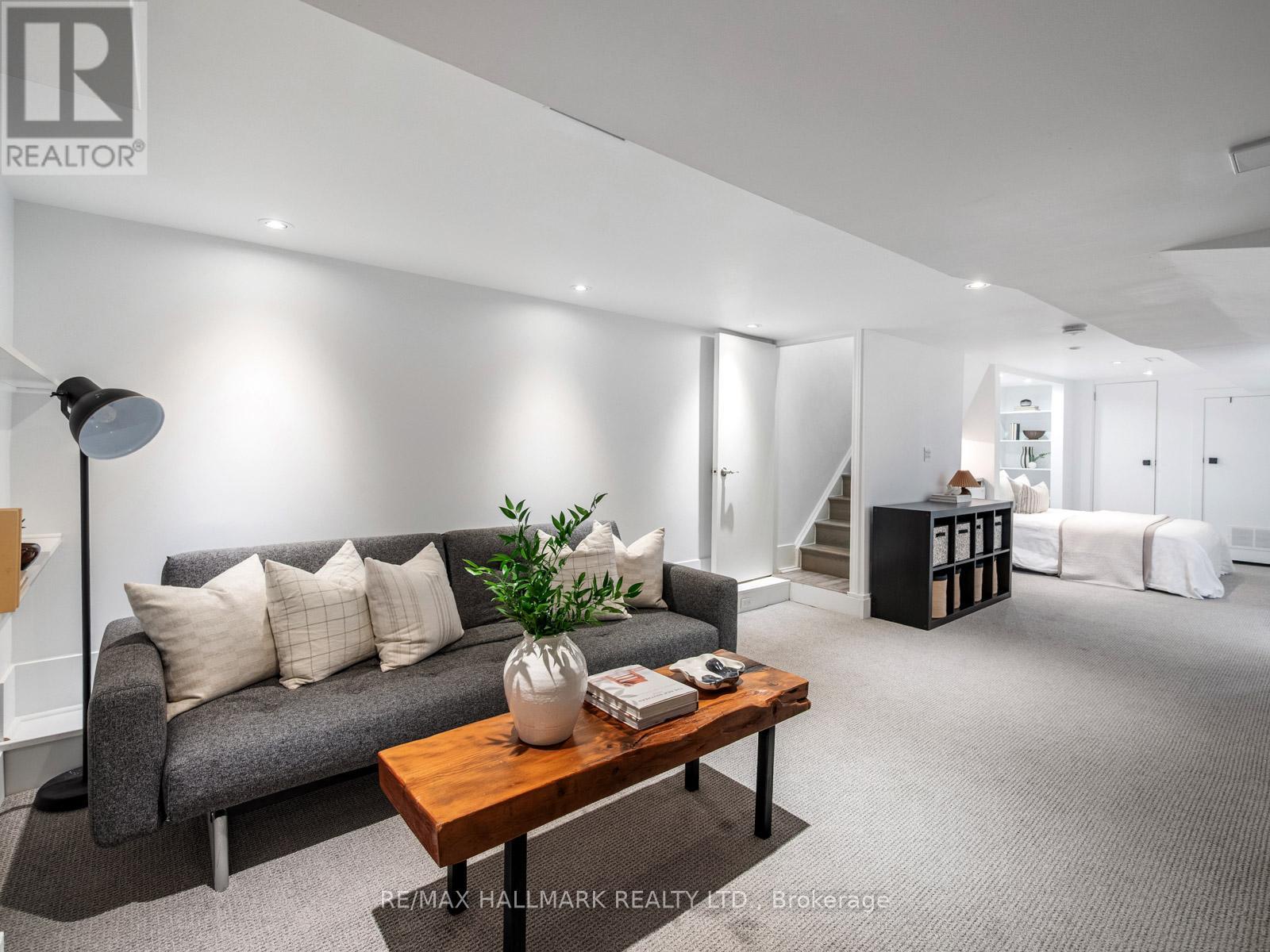 42 Arundel Avenue, Toronto (playter Estates-danforth), Ontario