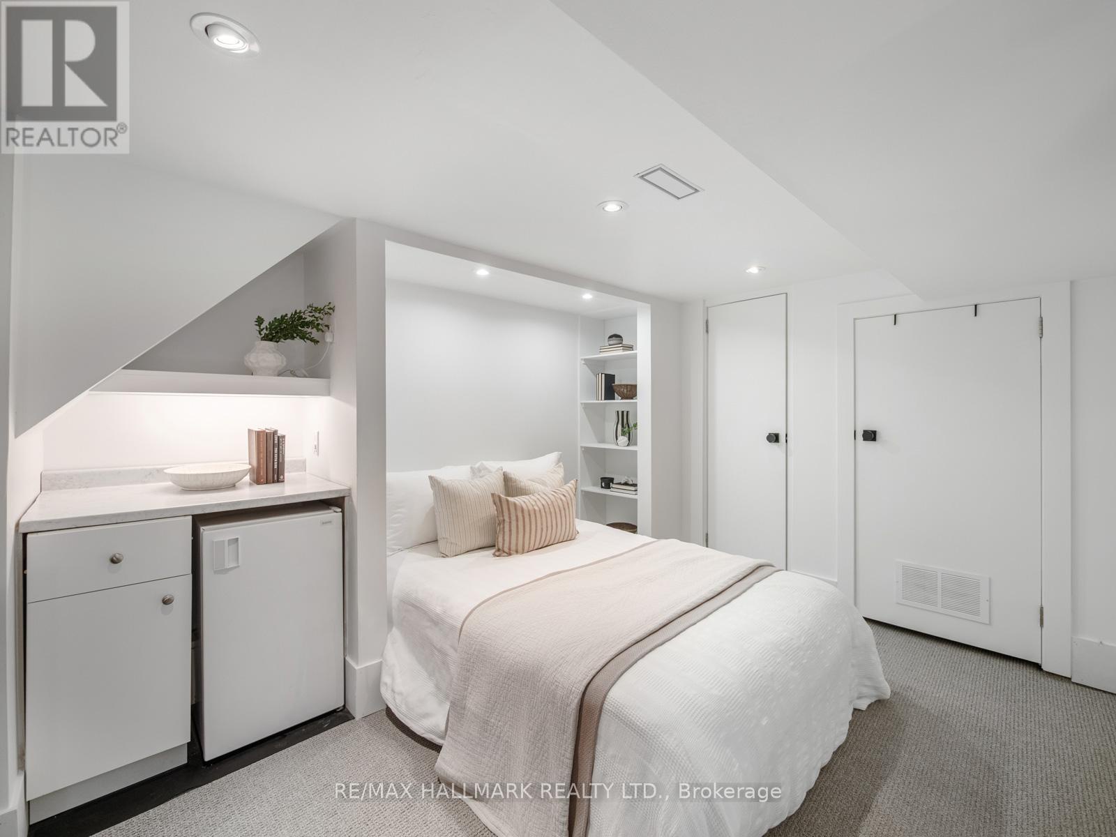 42 Arundel Avenue, Toronto (playter Estates-danforth), Ontario