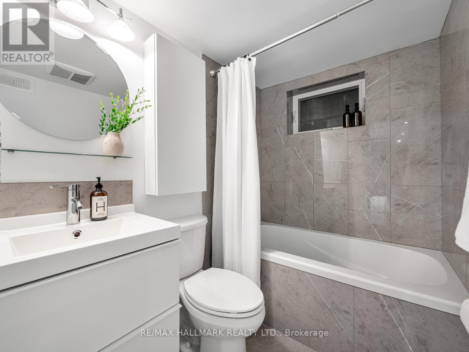 42 Arundel Avenue, Toronto (playter Estates-danforth), Ontario