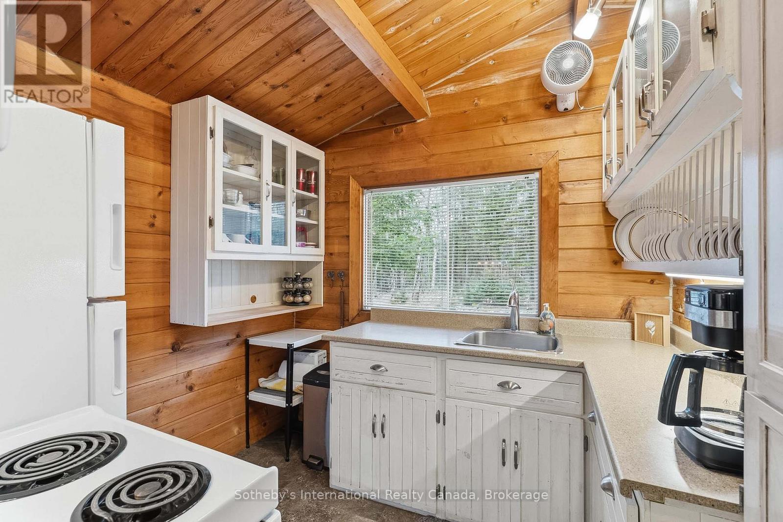 1041 Crockford Lane S, Bracebridge, Ontario