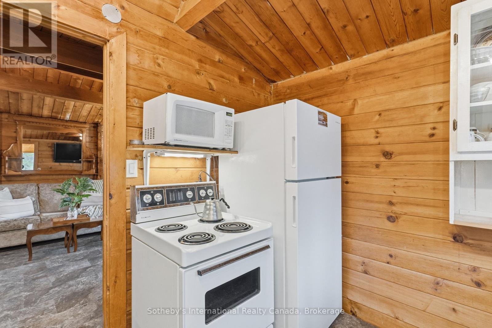 1041 Crockford Lane S, Bracebridge, Ontario