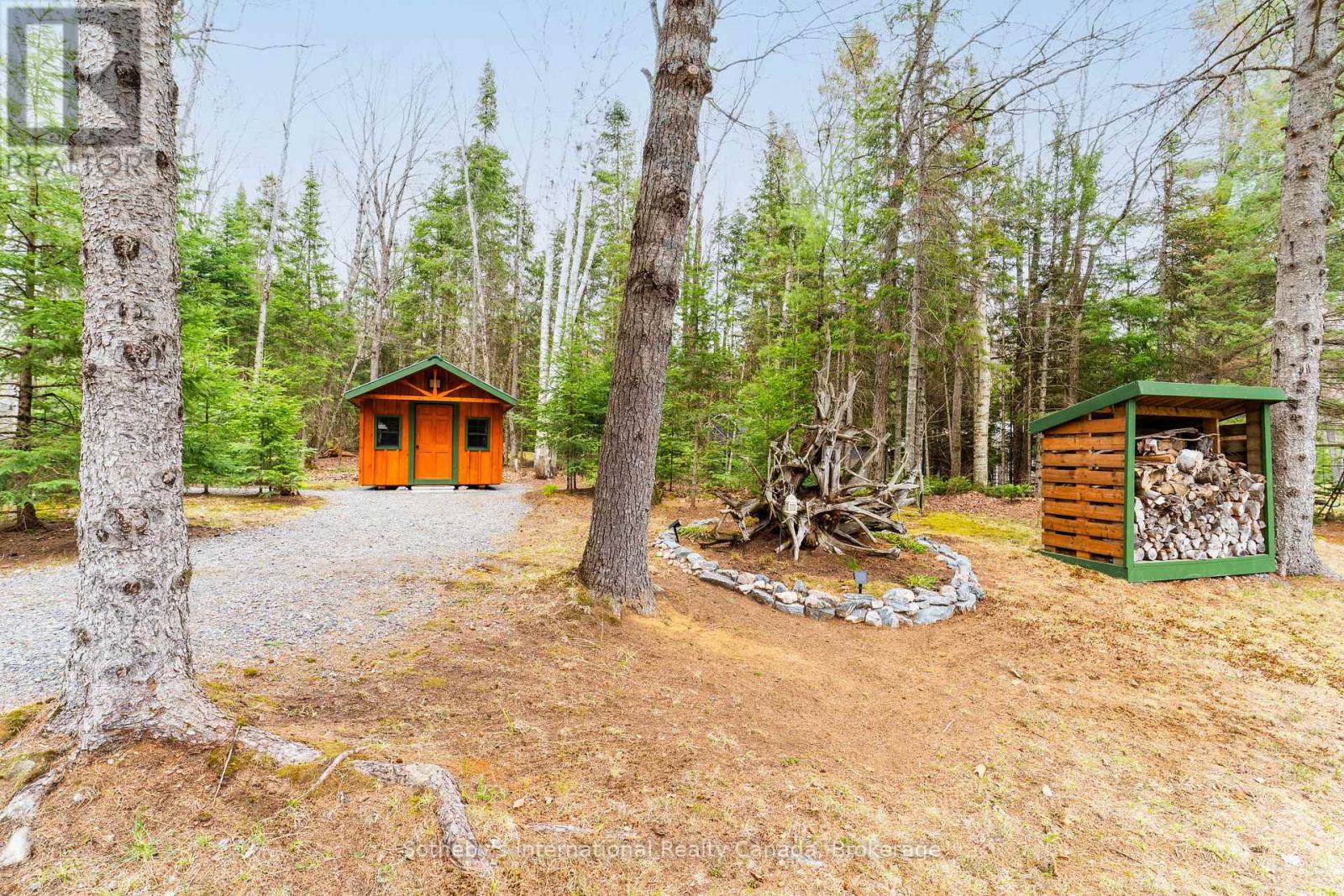 1041 Crockford Lane S, Bracebridge, Ontario
