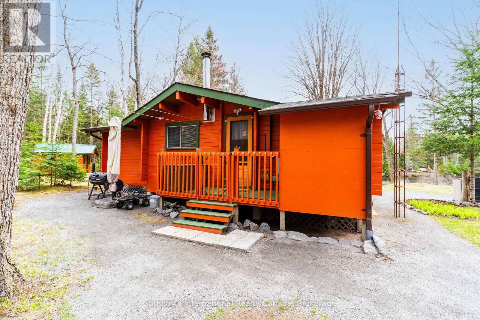 1041 Crockford Lane S, Bracebridge, Ontario