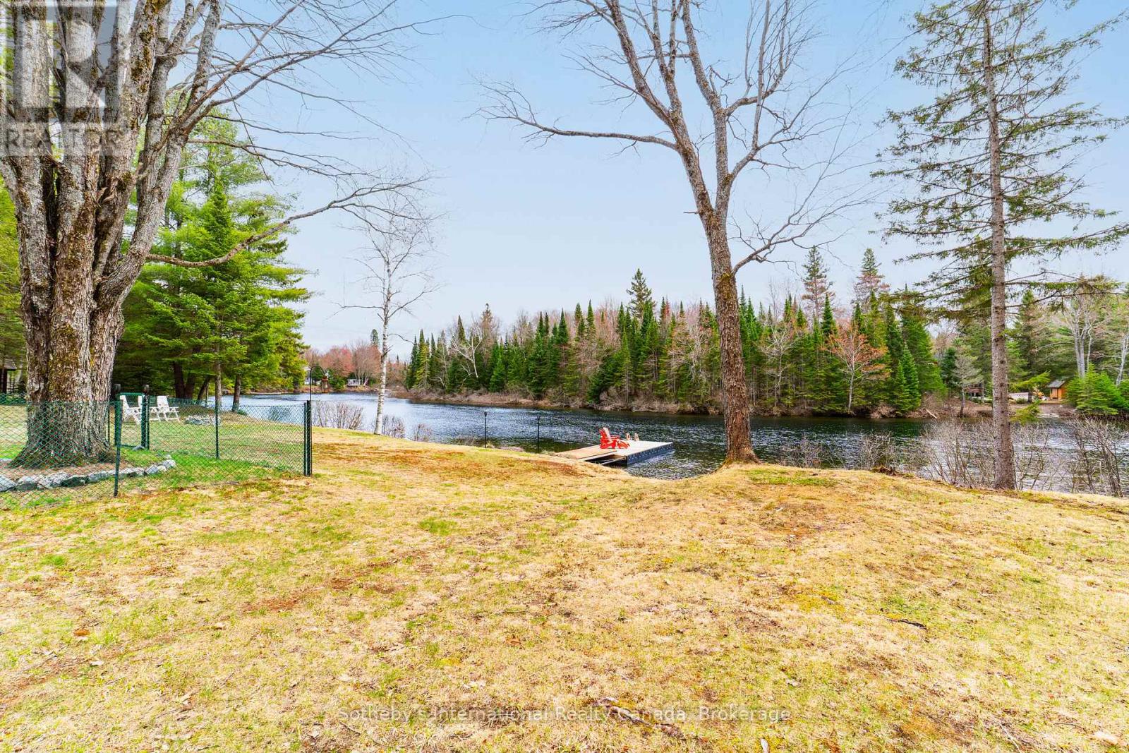 1041 Crockford Lane S, Bracebridge, Ontario