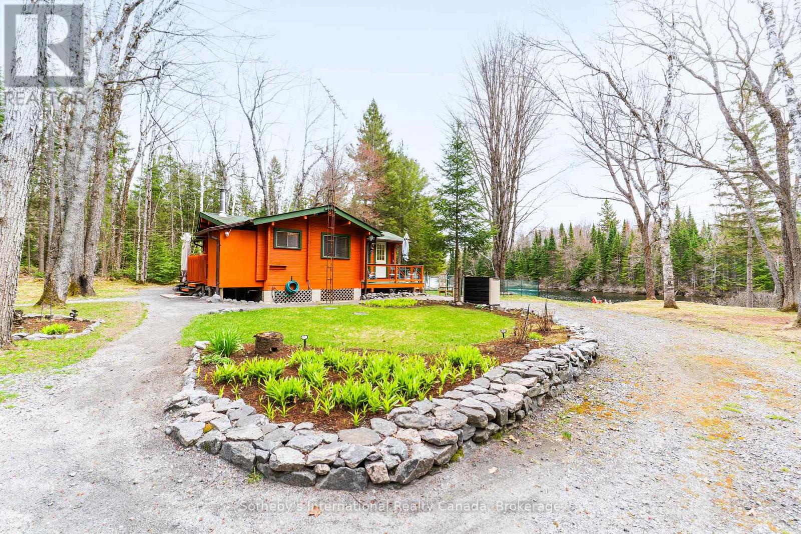1041 Crockford Lane S, Bracebridge, Ontario