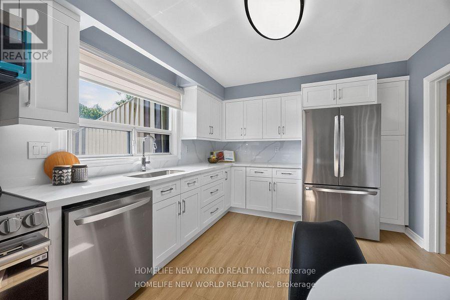 203 Goddard Street, Toronto (bathurst Manor), Ontario