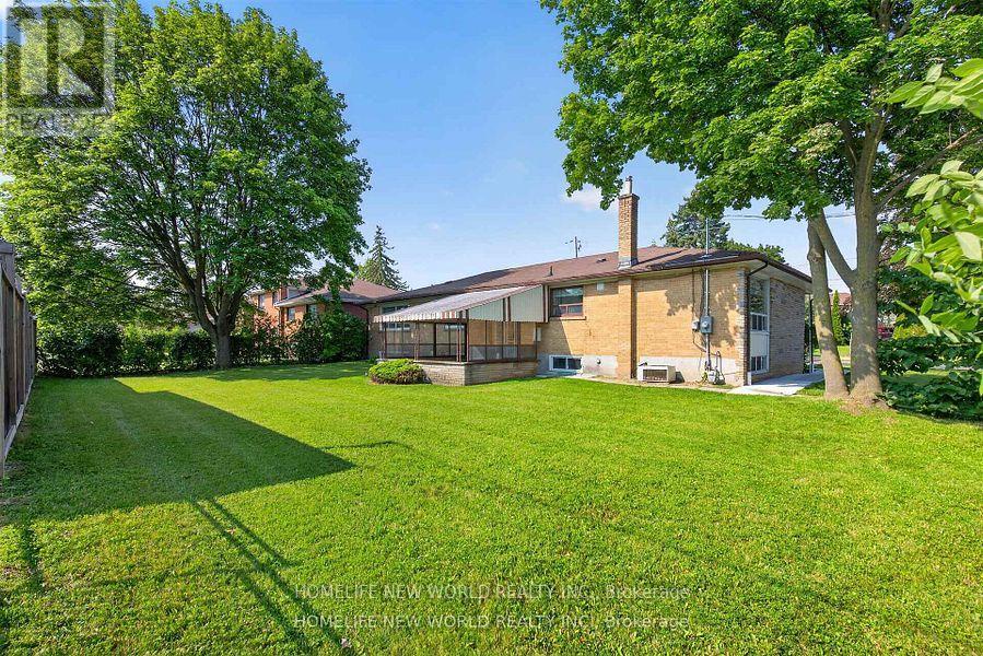 203 Goddard Street, Toronto (bathurst Manor), Ontario