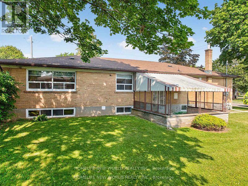 203 Goddard Street, Toronto (bathurst Manor), Ontario
