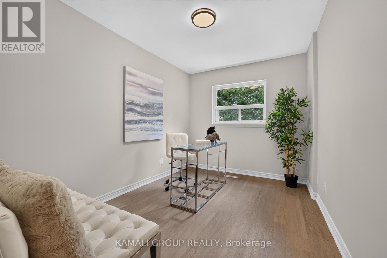 23 Greenwin Village Road, Toronto (newtonbrook West), Ontario
