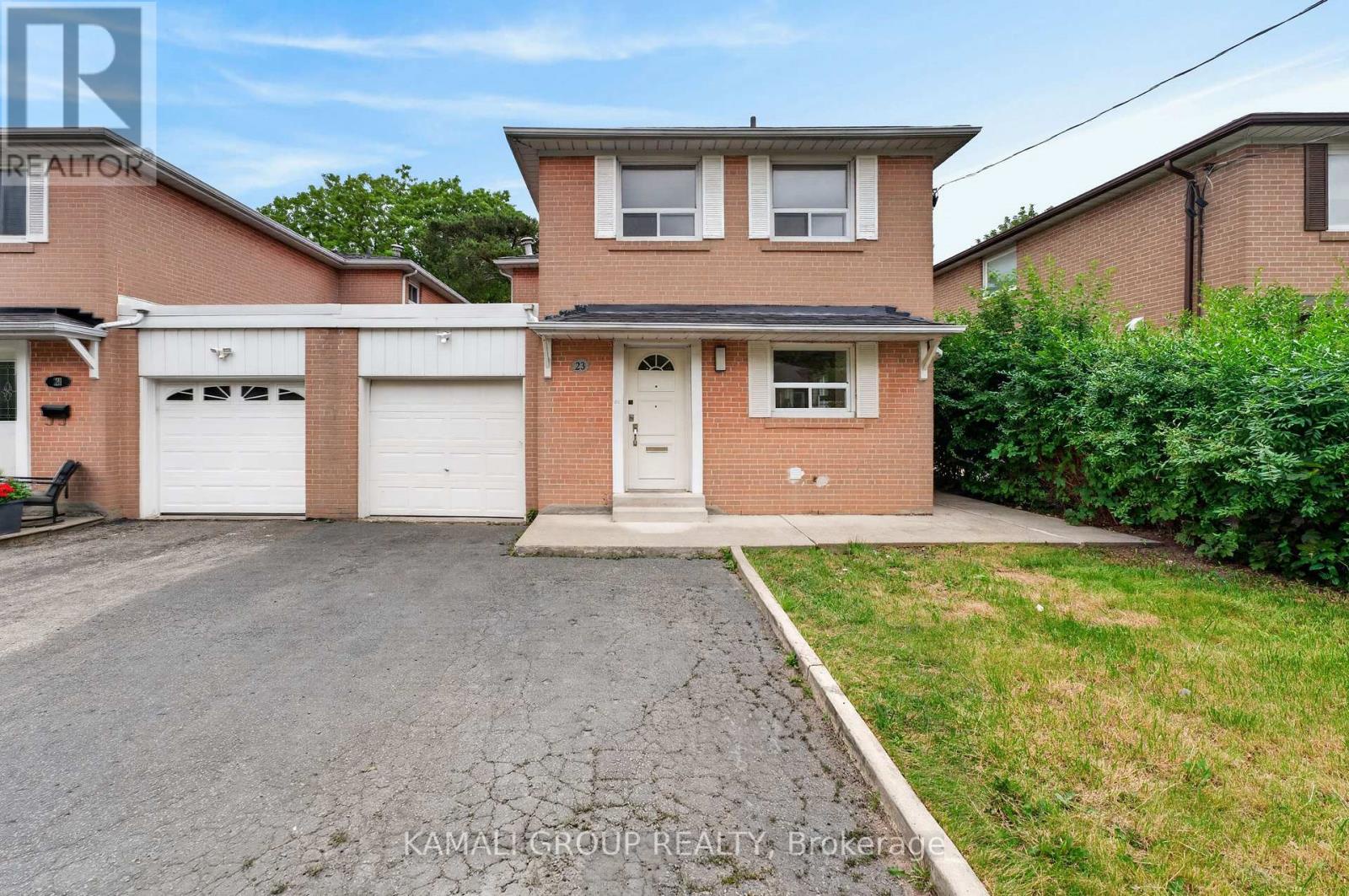 23 Greenwin Village Road, Toronto (newtonbrook West), Ontario