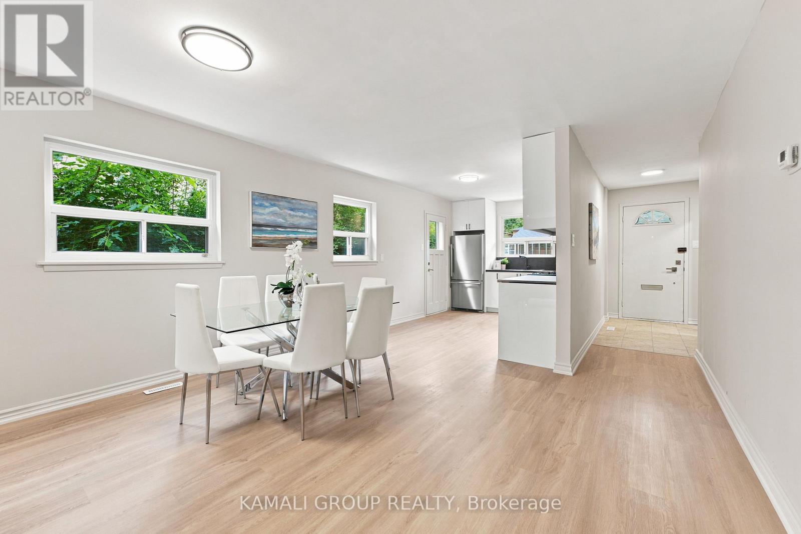 23 Greenwin Village Road, Toronto (newtonbrook West), Ontario