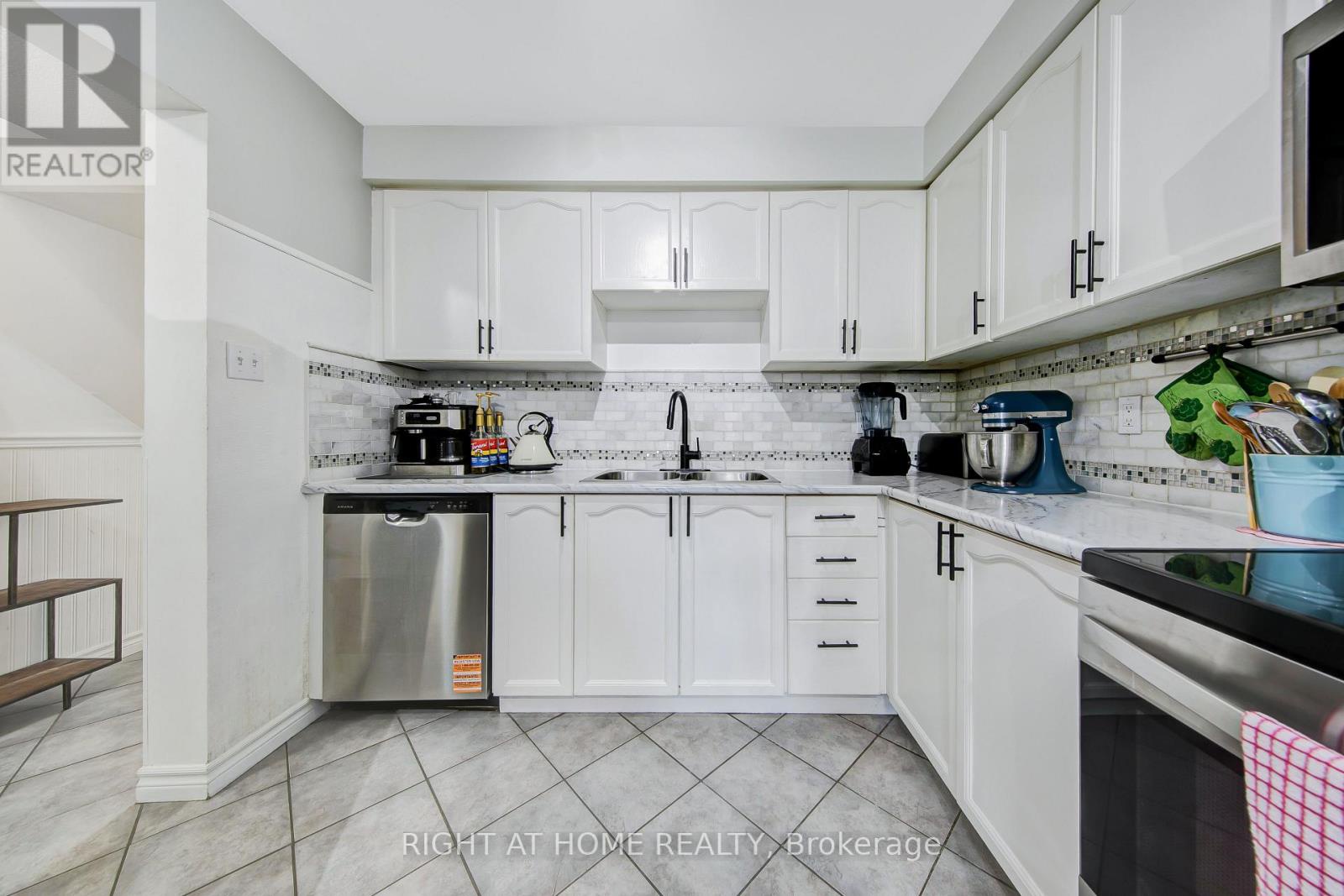 11 Potter Crescent, New Tecumseth (tottenham), Ontario