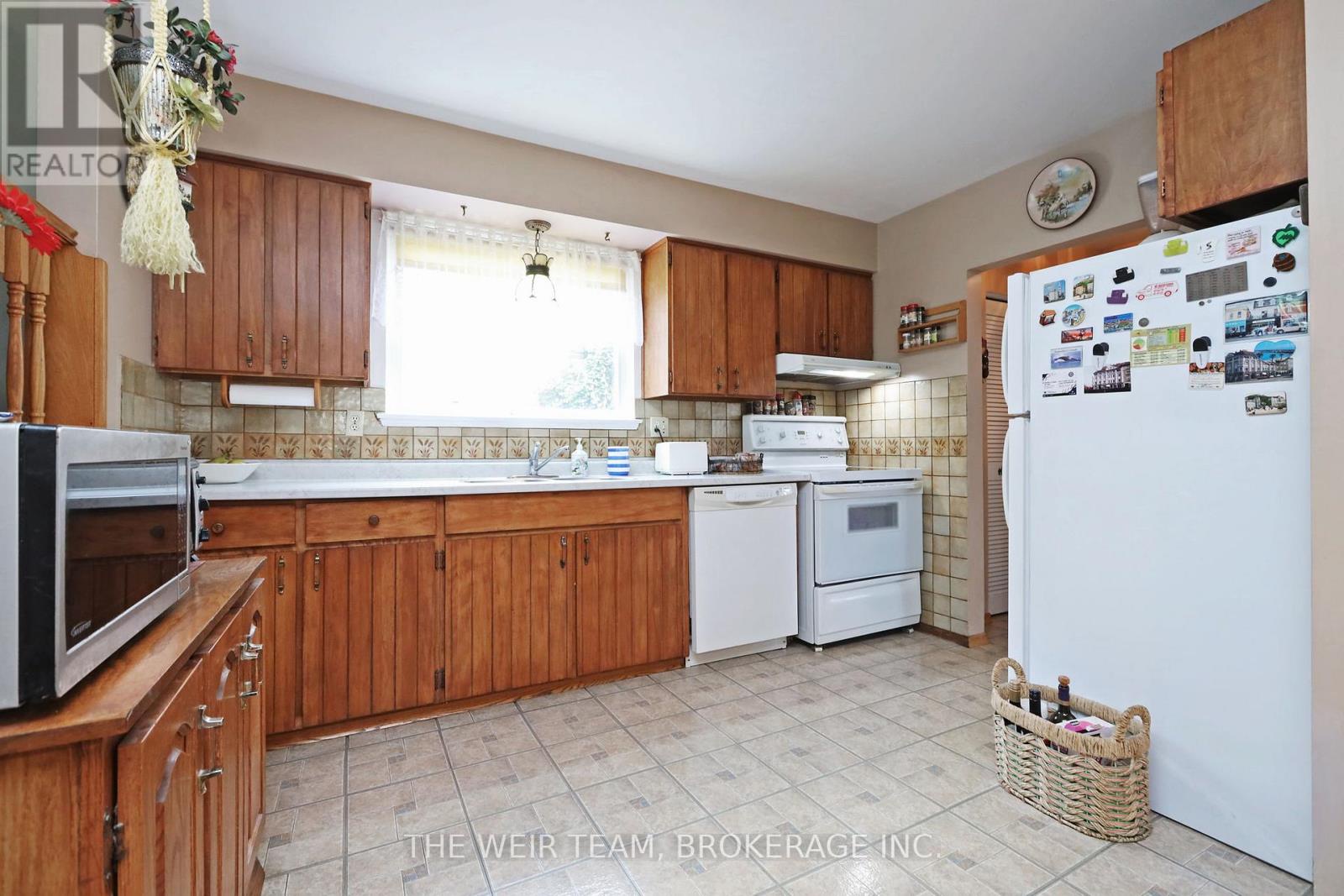 1577 Otterby Road, Mississauga (applewood), Ontario