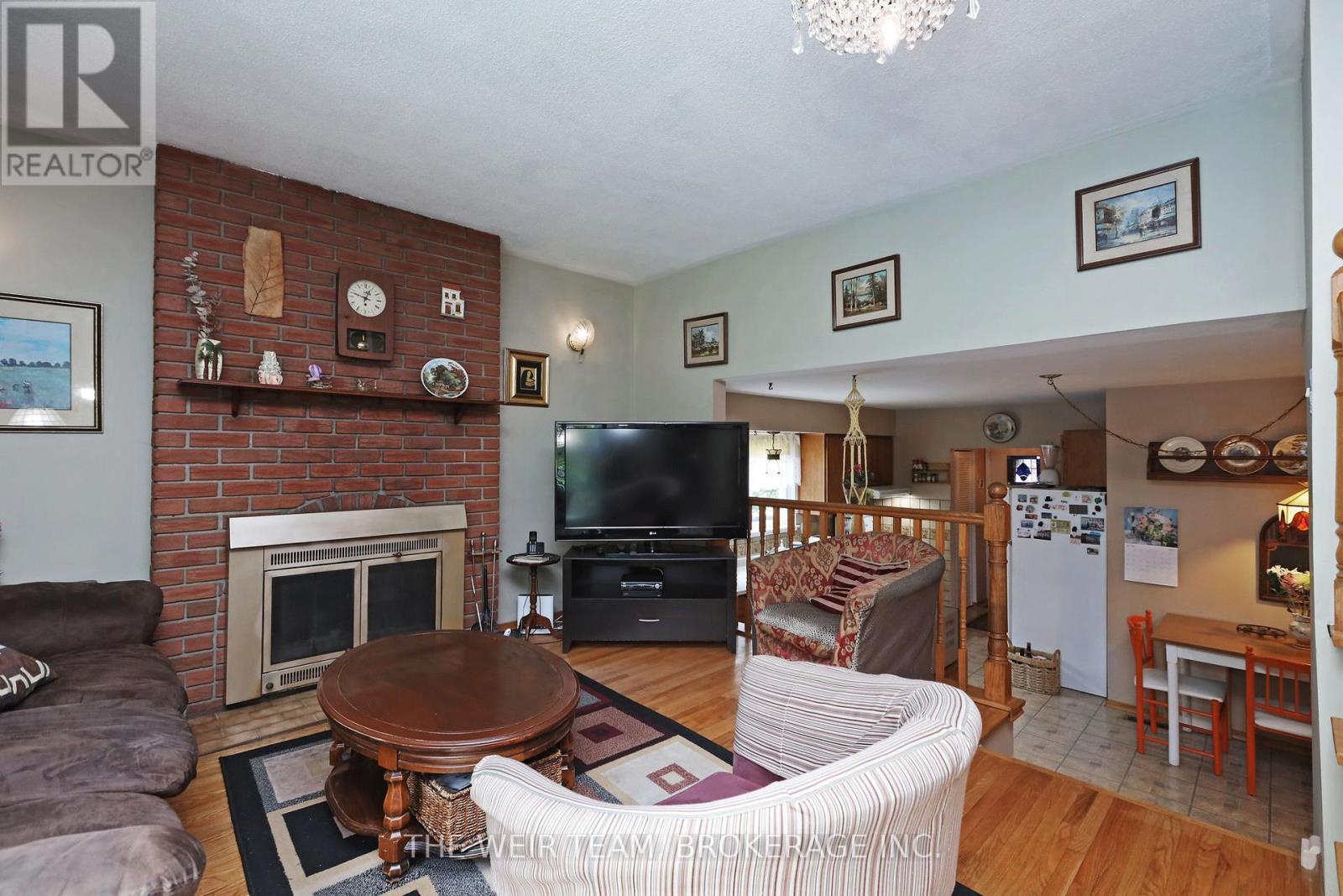 1577 Otterby Road, Mississauga (applewood), Ontario