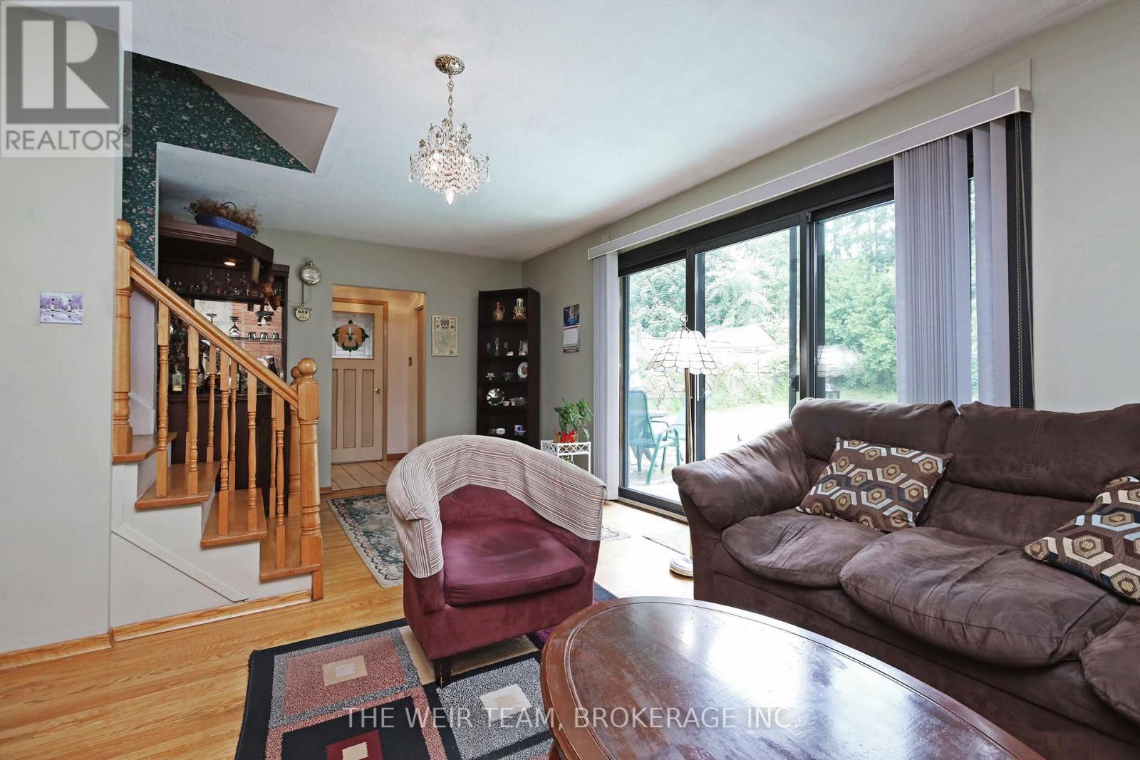 1577 Otterby Road, Mississauga (applewood), Ontario