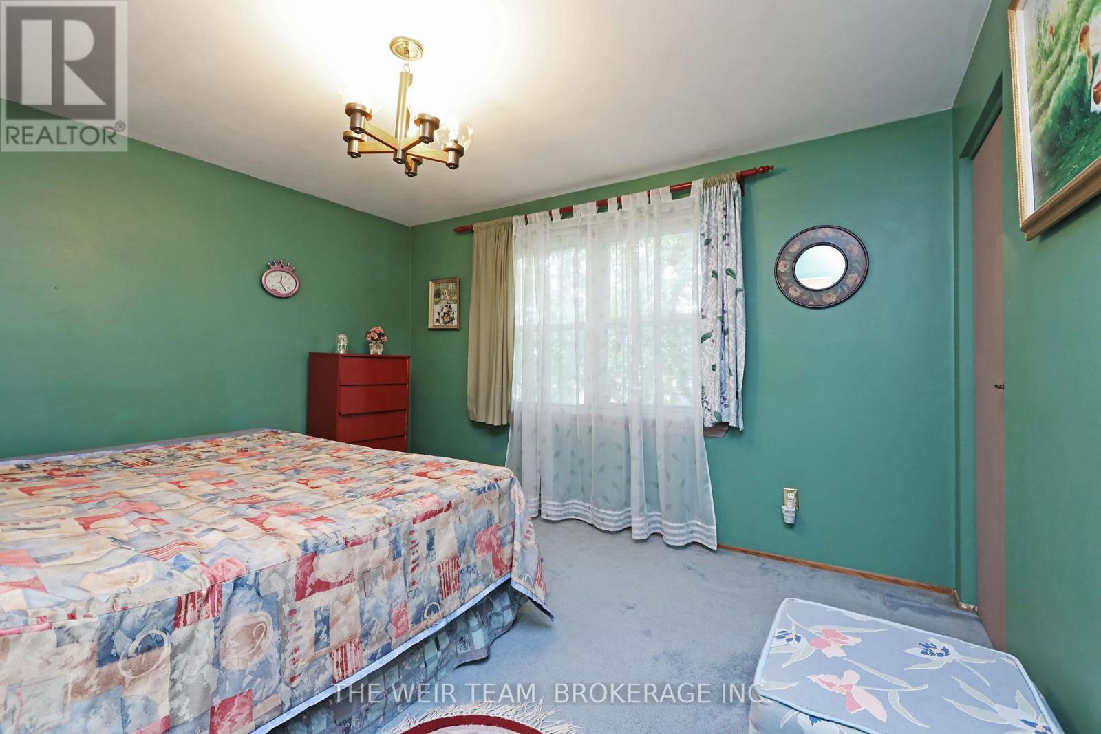 1577 Otterby Road, Mississauga (applewood), Ontario