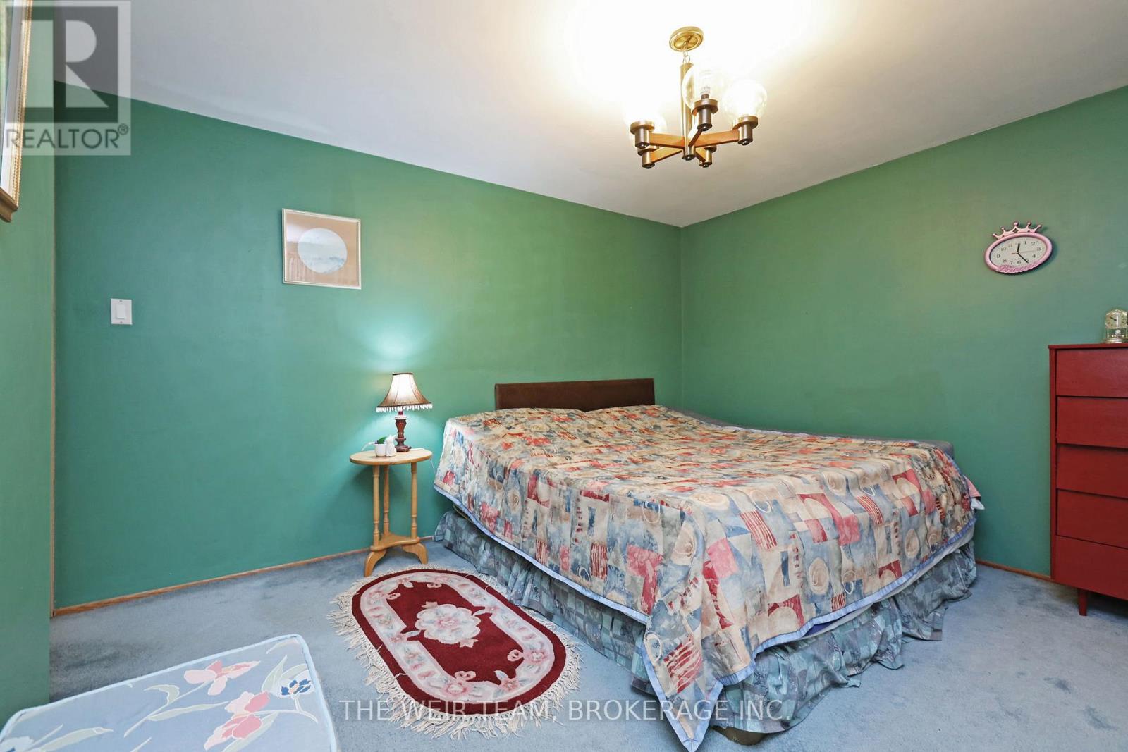 1577 Otterby Road, Mississauga (applewood), Ontario