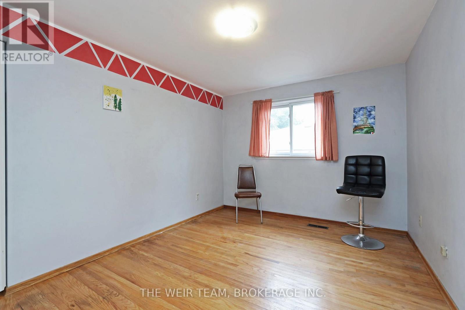 1577 Otterby Road, Mississauga (applewood), Ontario