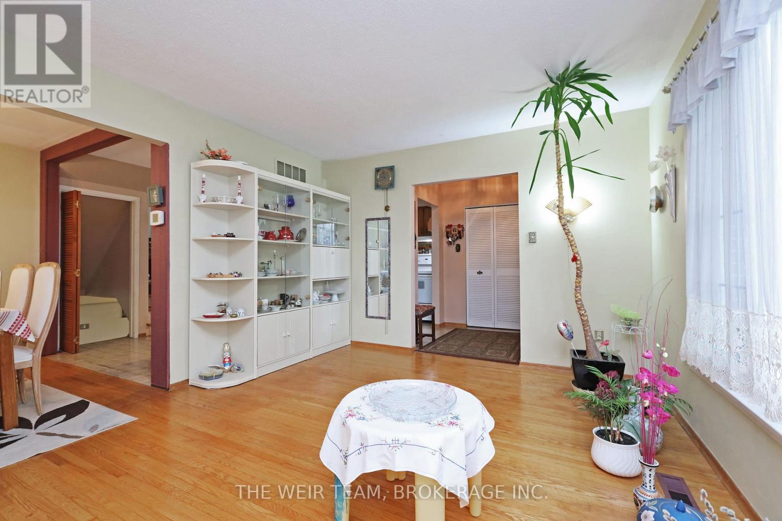 1577 Otterby Road, Mississauga (applewood), Ontario