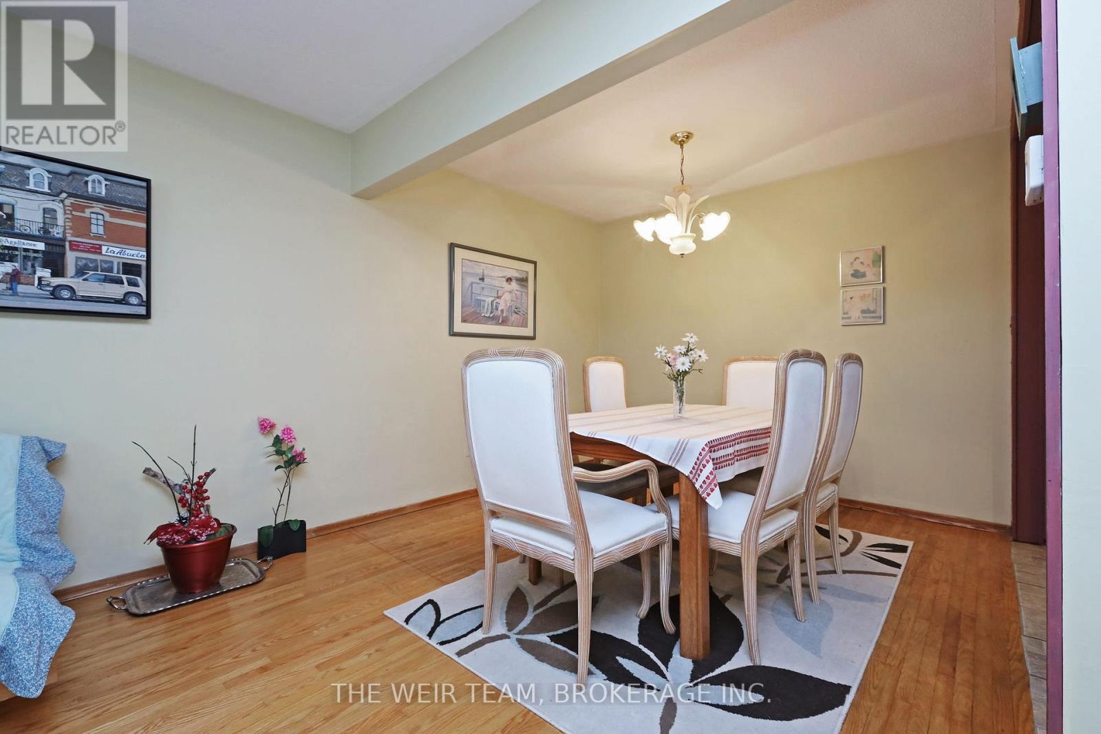 1577 Otterby Road, Mississauga (applewood), Ontario