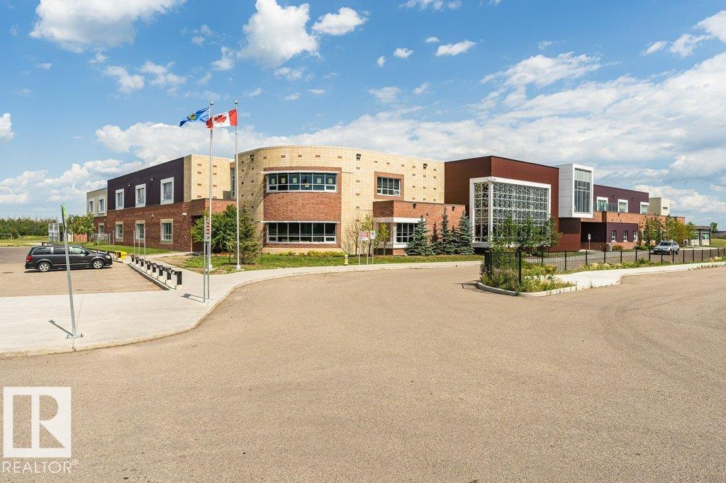 #15 175 Mcconachie Dr Nw, Edmonton, Alberta