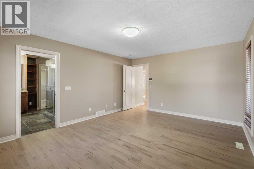 75 Discovery Ridge Mount Sw, Calgary, Alberta