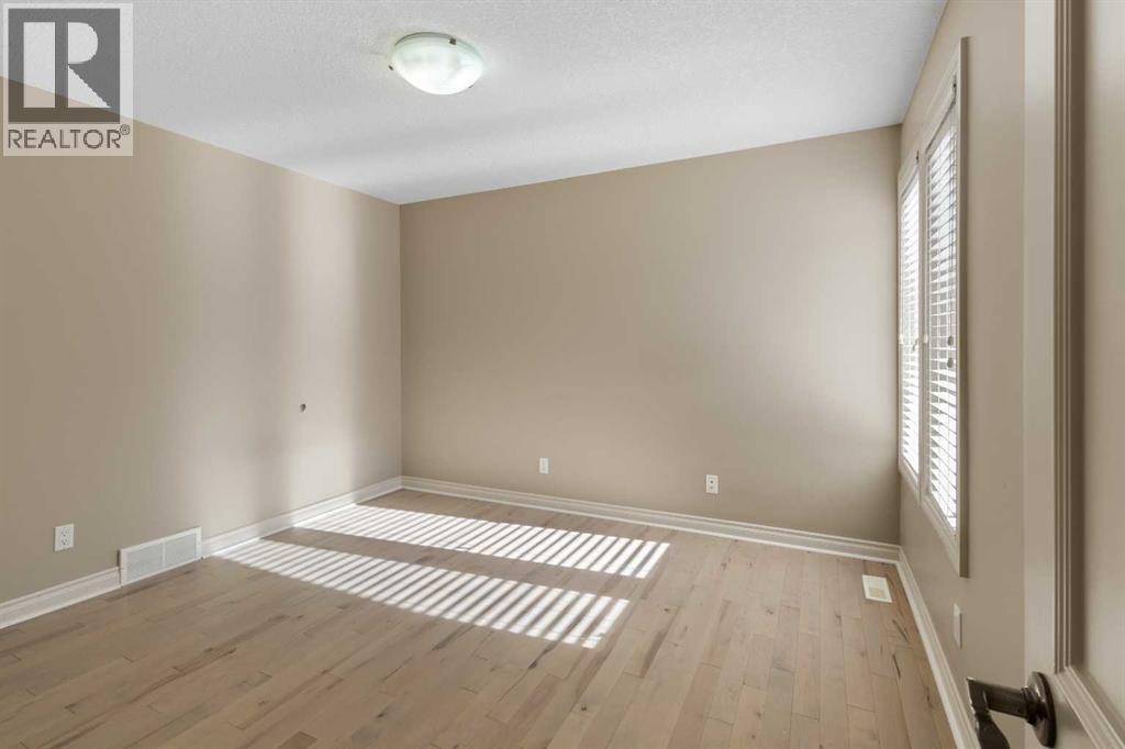 75 Discovery Ridge Mount Sw, Calgary, Alberta