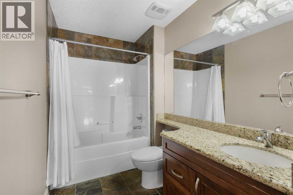 75 Discovery Ridge Mount Sw, Calgary, Alberta