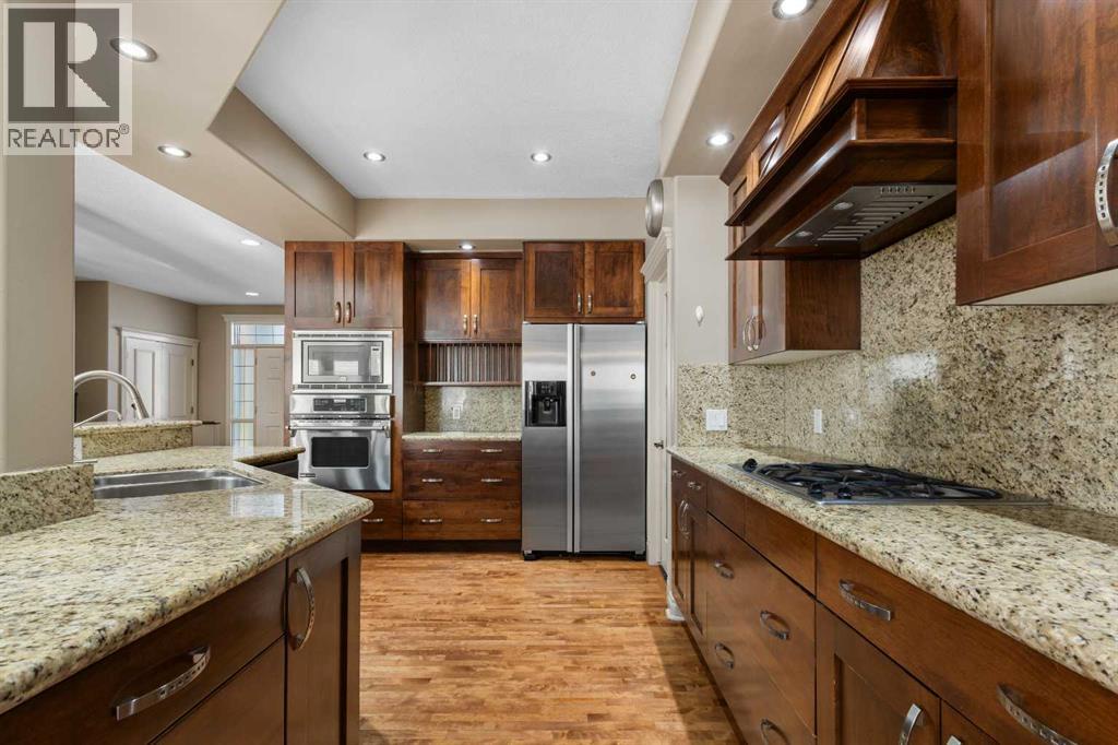 75 Discovery Ridge Mount Sw, Calgary, Alberta