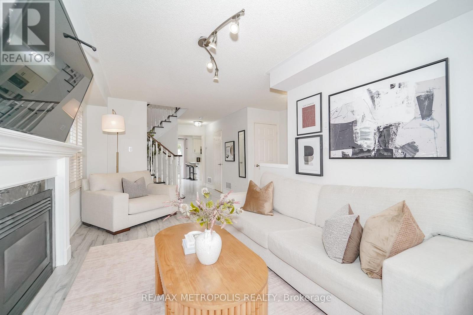 646 Walpole Crescent, Newmarket (stonehaven-wyndham), Ontario