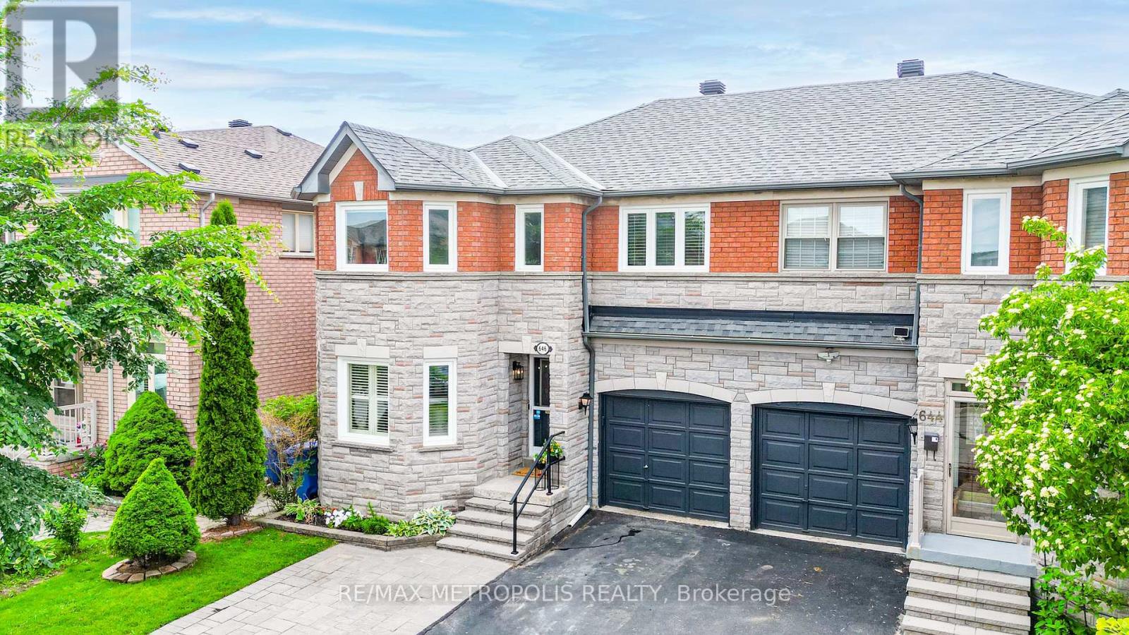 646 Walpole Crescent, Newmarket (stonehaven-wyndham), Ontario