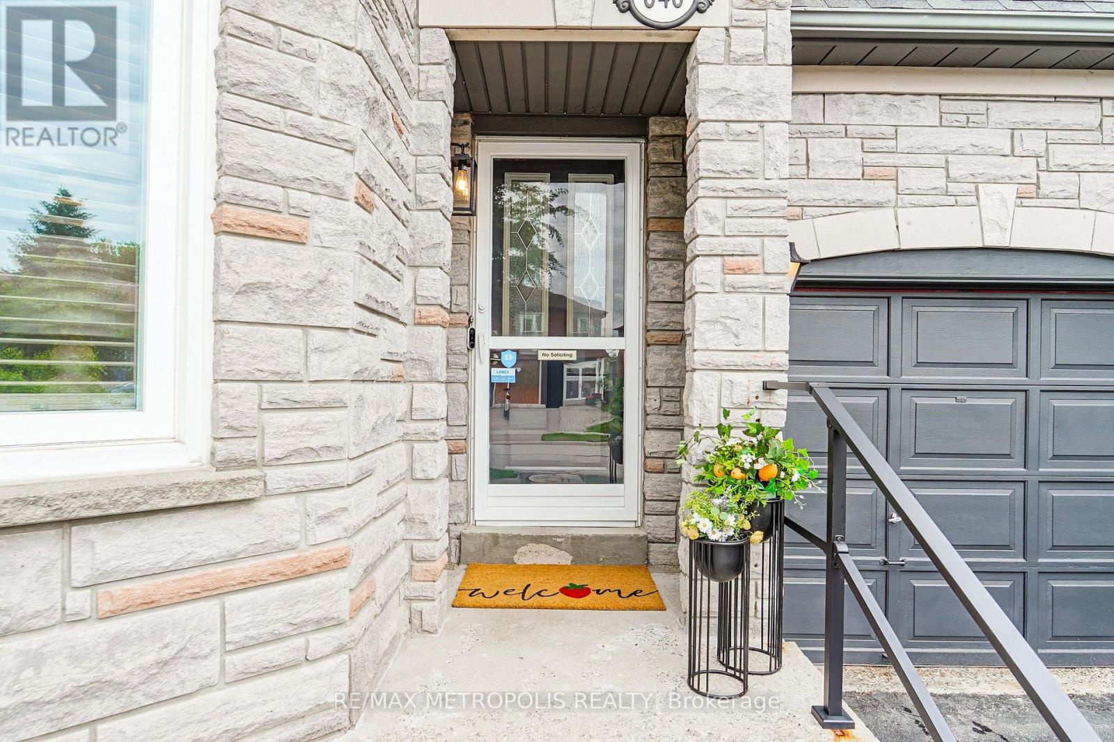 646 Walpole Crescent, Newmarket (stonehaven-wyndham), Ontario