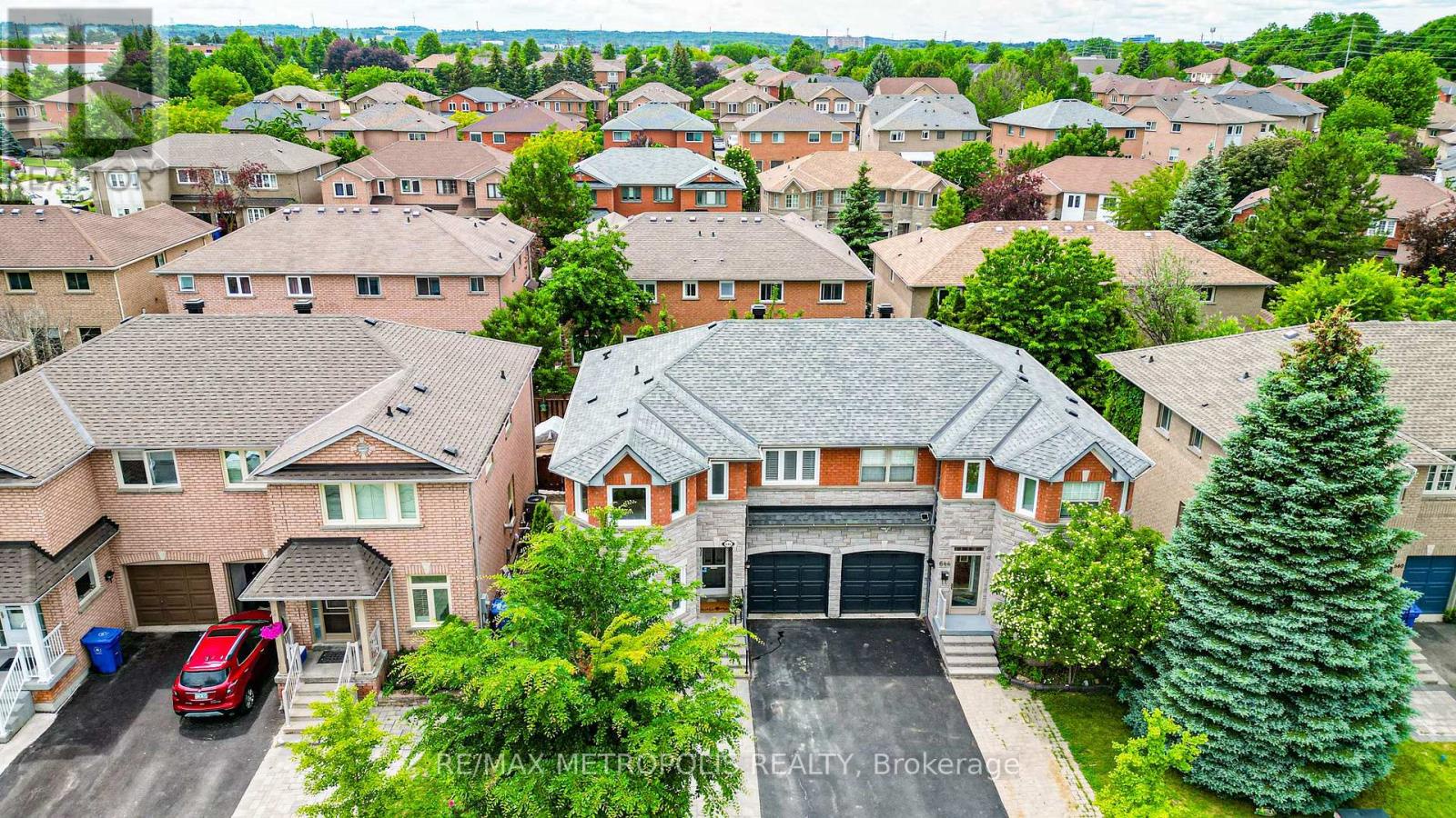 646 Walpole Crescent, Newmarket (stonehaven-wyndham), Ontario