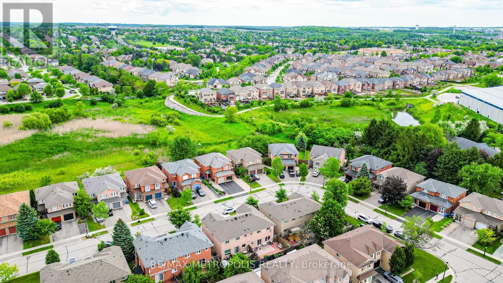 646 Walpole Crescent, Newmarket (stonehaven-wyndham), Ontario
