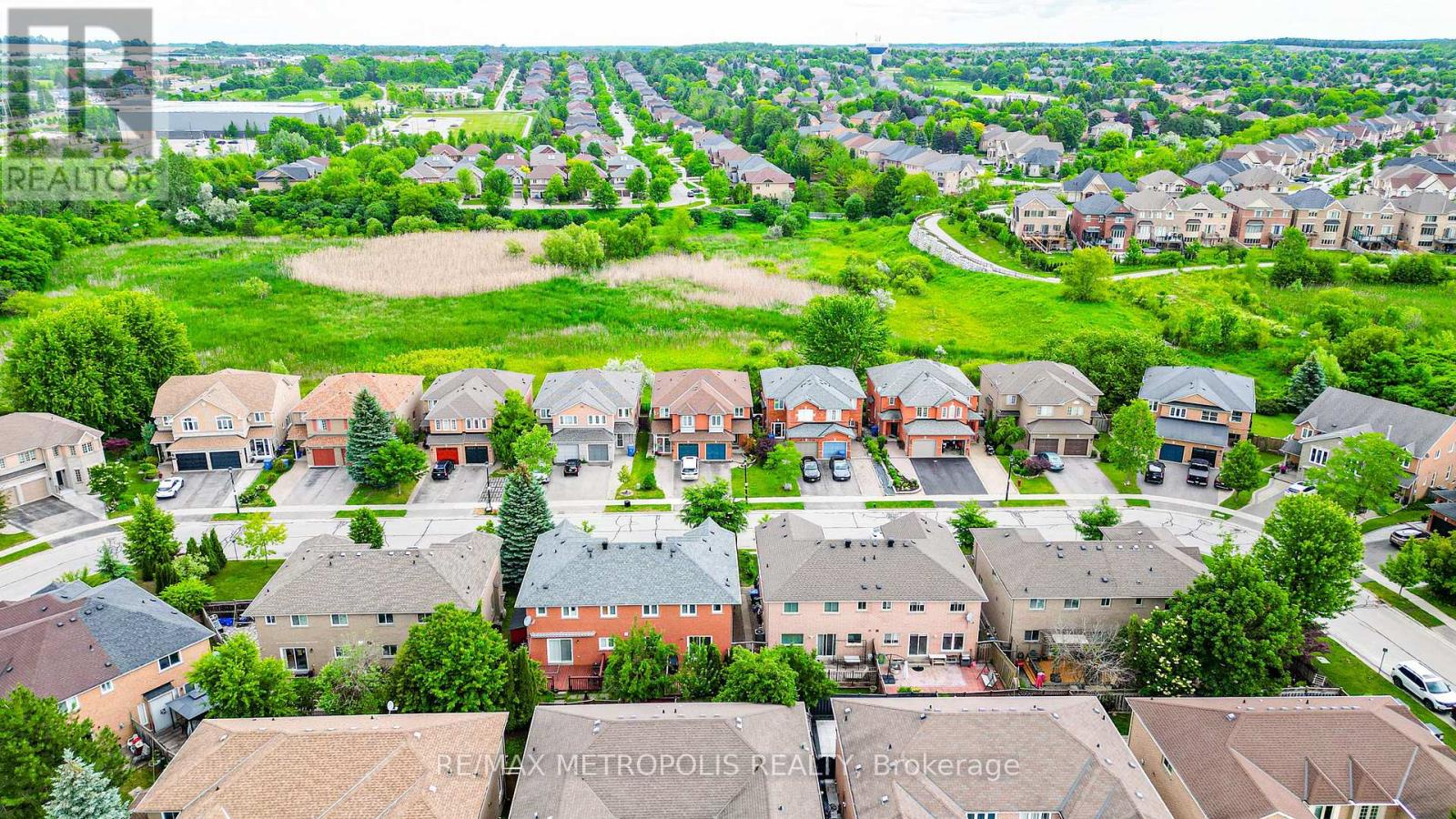 646 Walpole Crescent, Newmarket (stonehaven-wyndham), Ontario