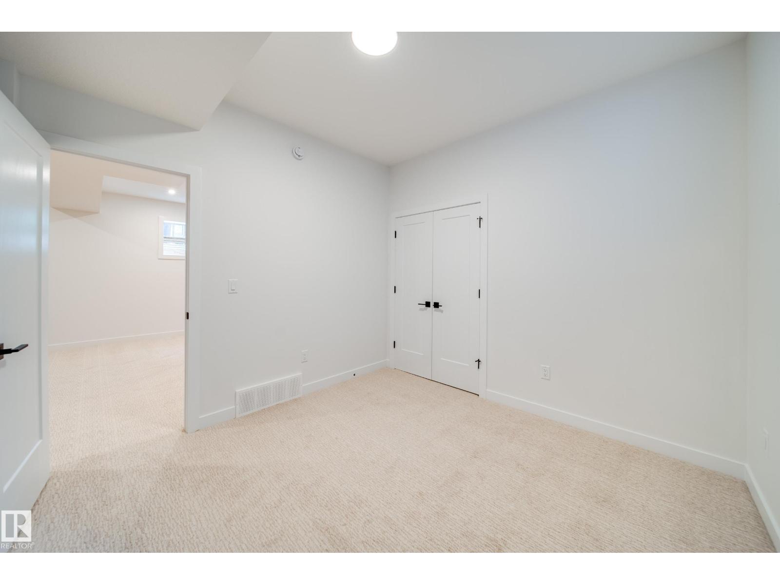 6003 111 Av Nw, Edmonton, Alberta
