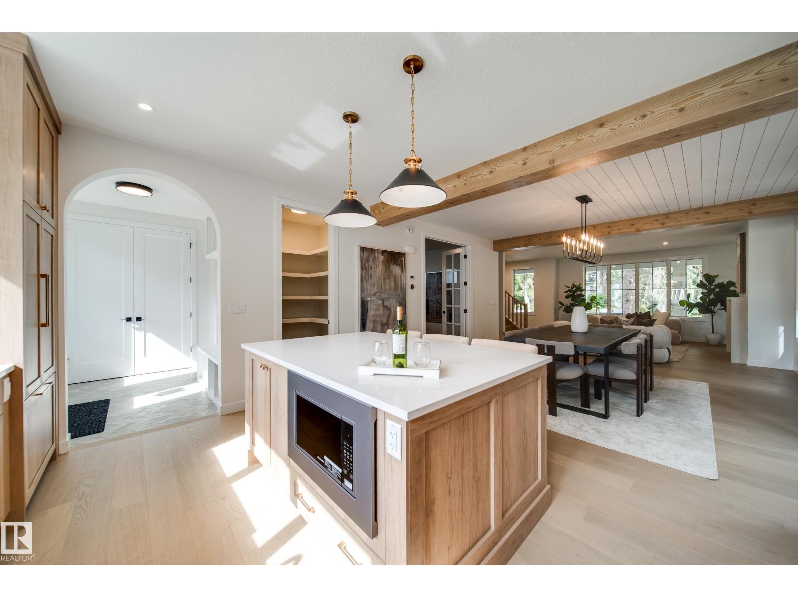 6003 111 Av Nw, Edmonton, Alberta