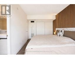 717 - 72 ESTHER SHINER BOULEVARD