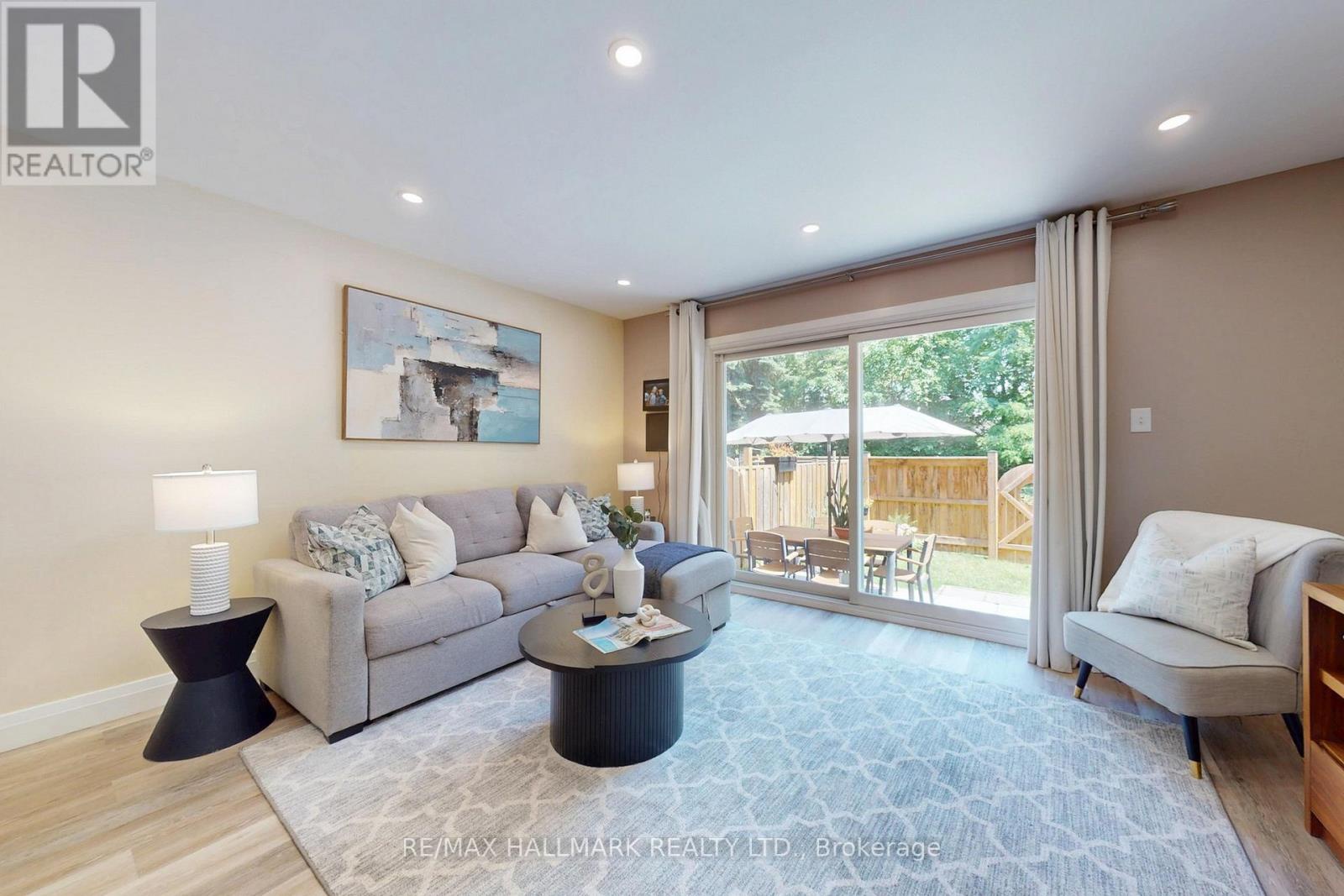 66 - 275 Manse Road, Toronto (west Hill), Ontario