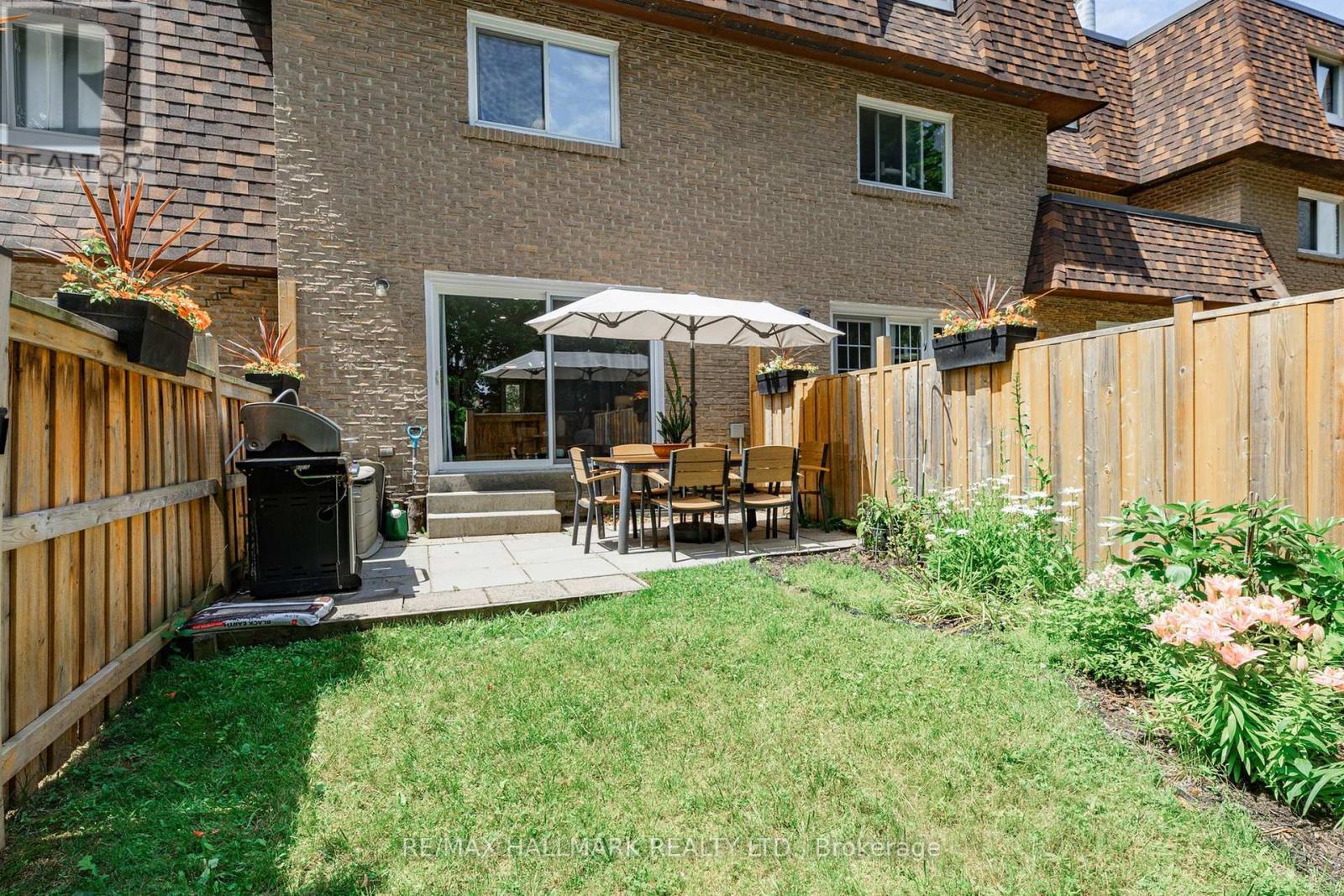 66 - 275 Manse Road, Toronto (west Hill), Ontario