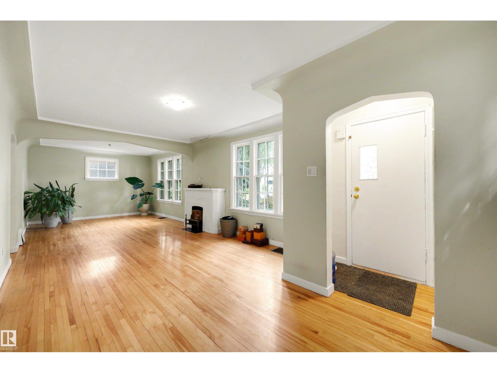 10612 127 St Nw, Edmonton, Alberta