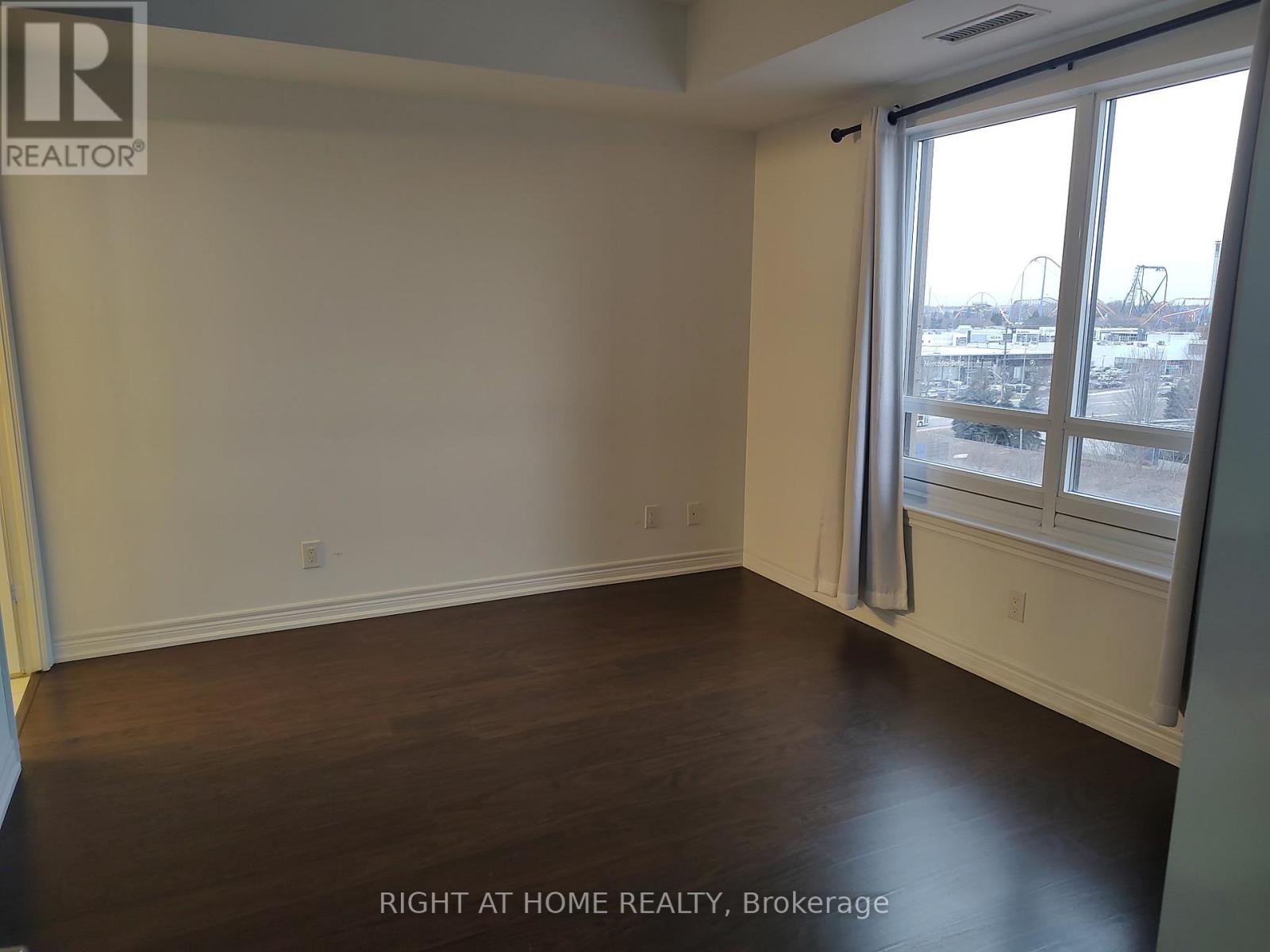 701 - 9245 Jane Street, Vaughan (maple), Ontario