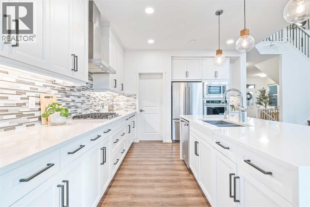 15 Tuscany Ridge Manor Nw, Calgary, Alberta