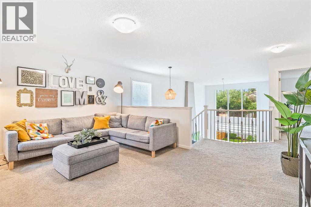 15 Tuscany Ridge Manor Nw, Calgary, Alberta
