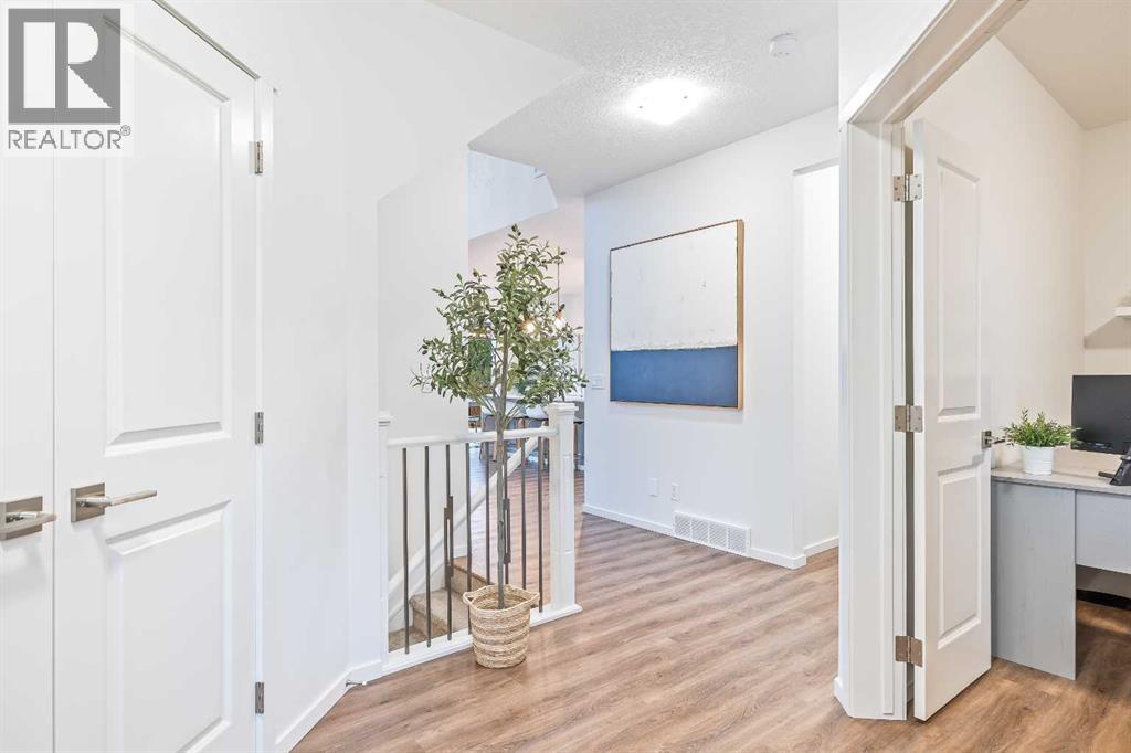 15 Tuscany Ridge Manor Nw, Calgary, Alberta