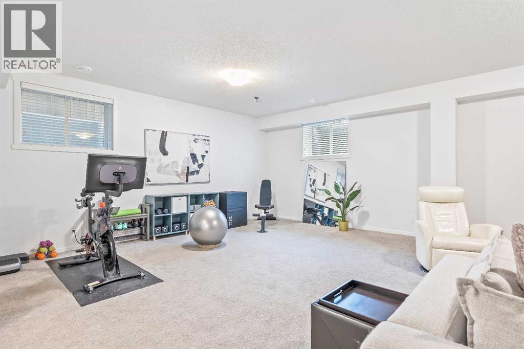 15 Tuscany Ridge Manor Nw, Calgary, Alberta