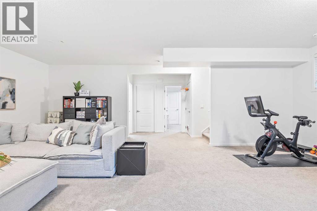 15 Tuscany Ridge Manor Nw, Calgary, Alberta