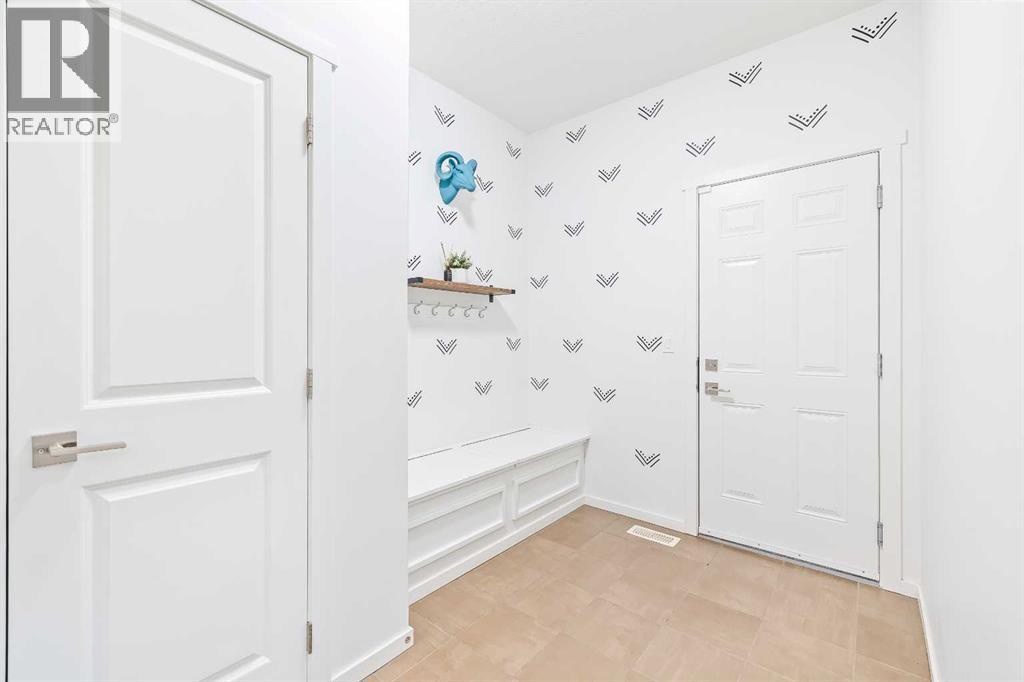 15 Tuscany Ridge Manor Nw, Calgary, Alberta