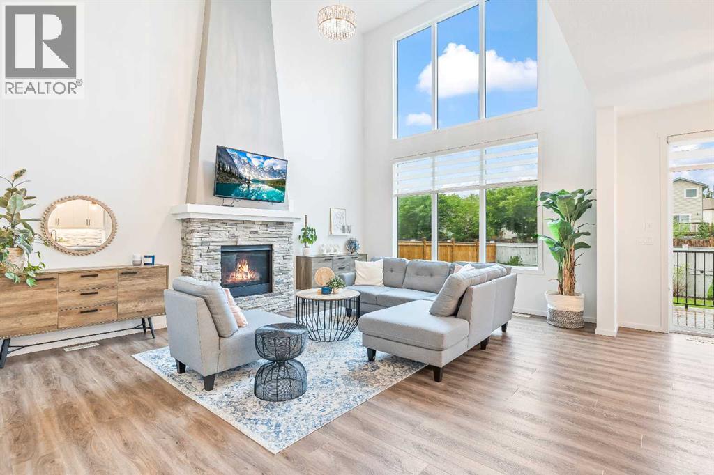 15 Tuscany Ridge Manor Nw, Calgary, Alberta